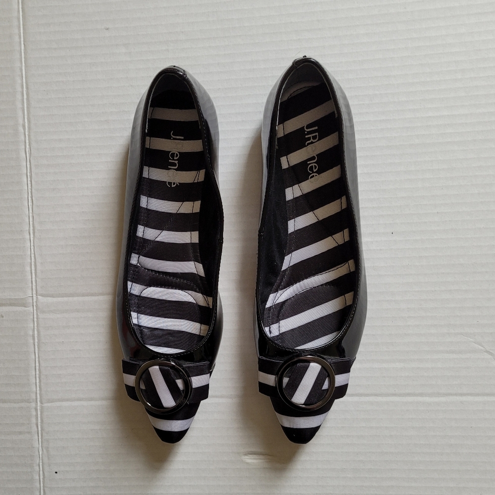 J Renee shoes black and white flats pointed toe patent leather preppy size 8 new - Picture 2 of 13